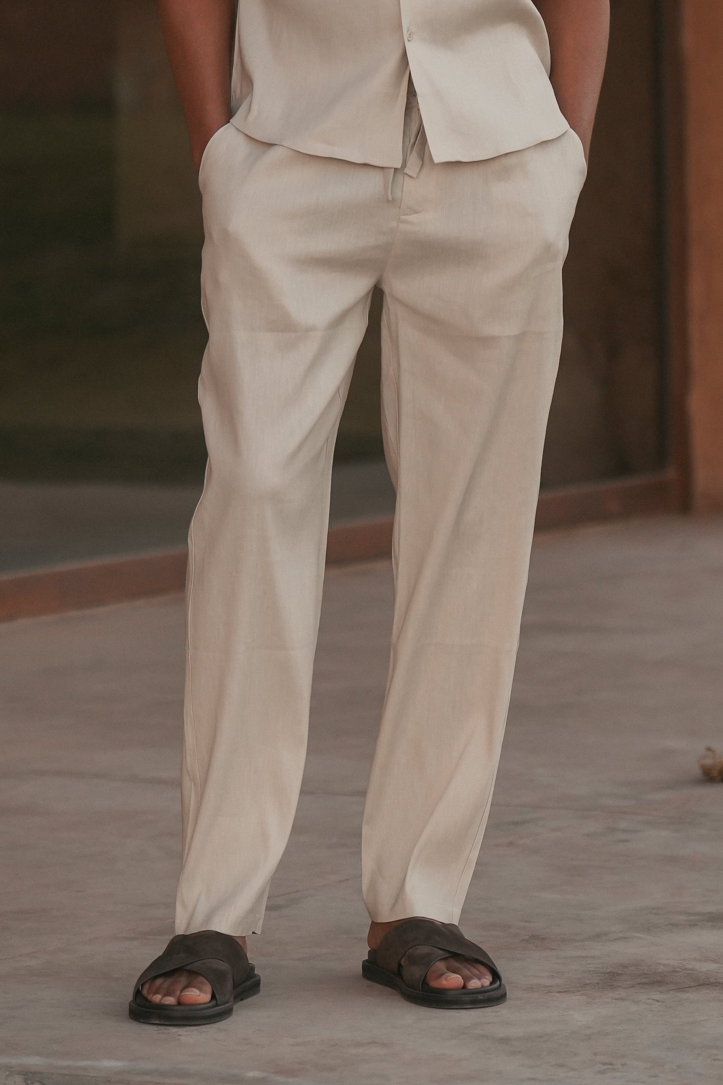 DIE LEINENHOSE
