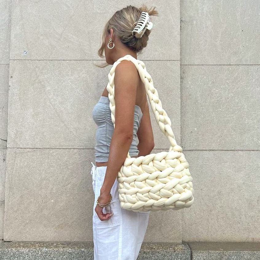 Chunky Stricktasche - Tragen Sie Stil und Komfort mühelos