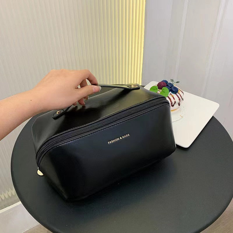 Cosmetic Case Deluxe