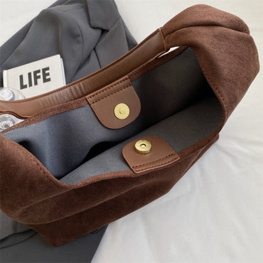 Chéa - Die Wildledertasche