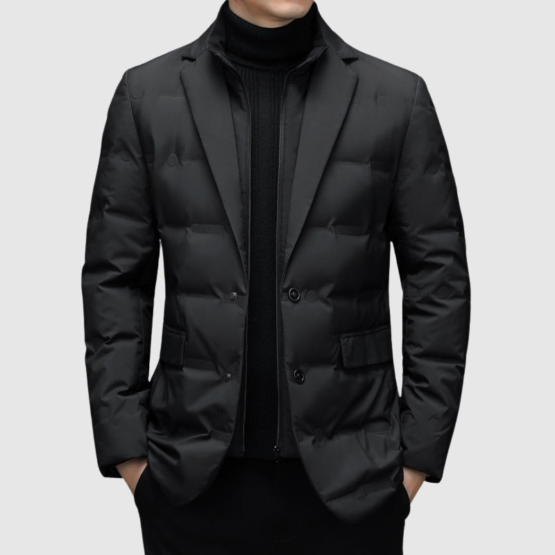 Essentielle Daunenjacke - Wärme trifft auf Stil