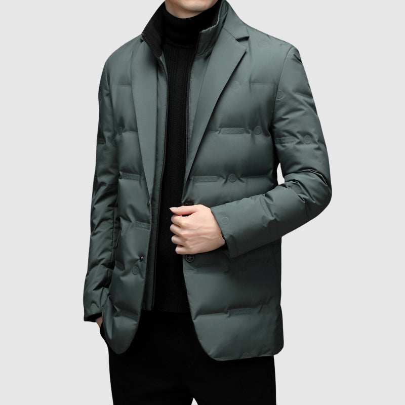 Essentielle Daunenjacke - Wärme trifft auf Stil
