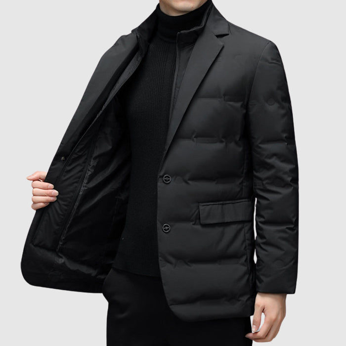 Essentielle Daunenjacke - Wärme trifft auf Stil