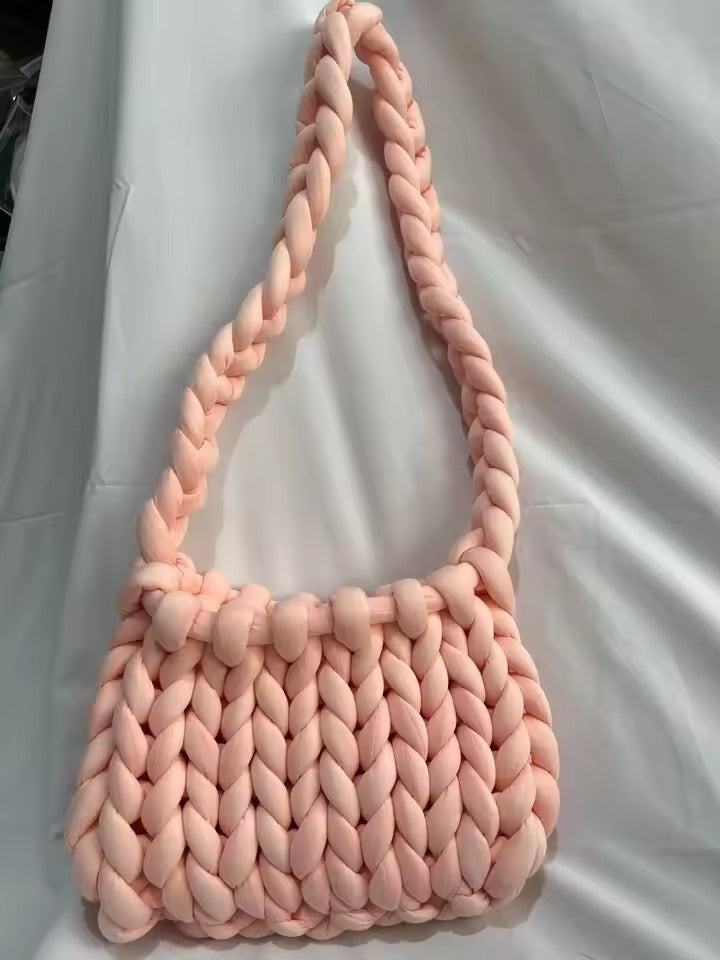 Chunky Stricktasche - Tragen Sie Stil und Komfort mühelos