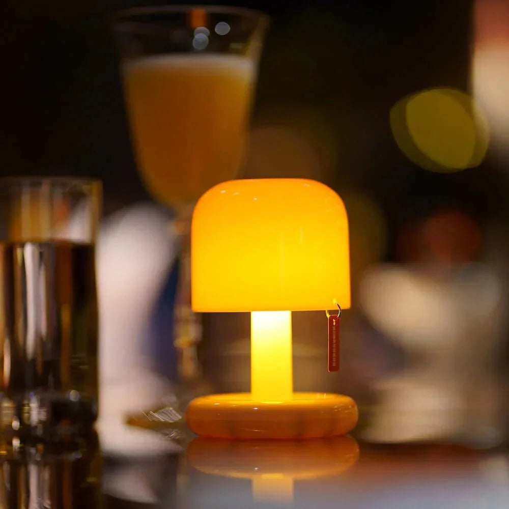 Liora Glow — Tragbare Mini-Sonnenuntergangslampe mit einstellbaren Farben