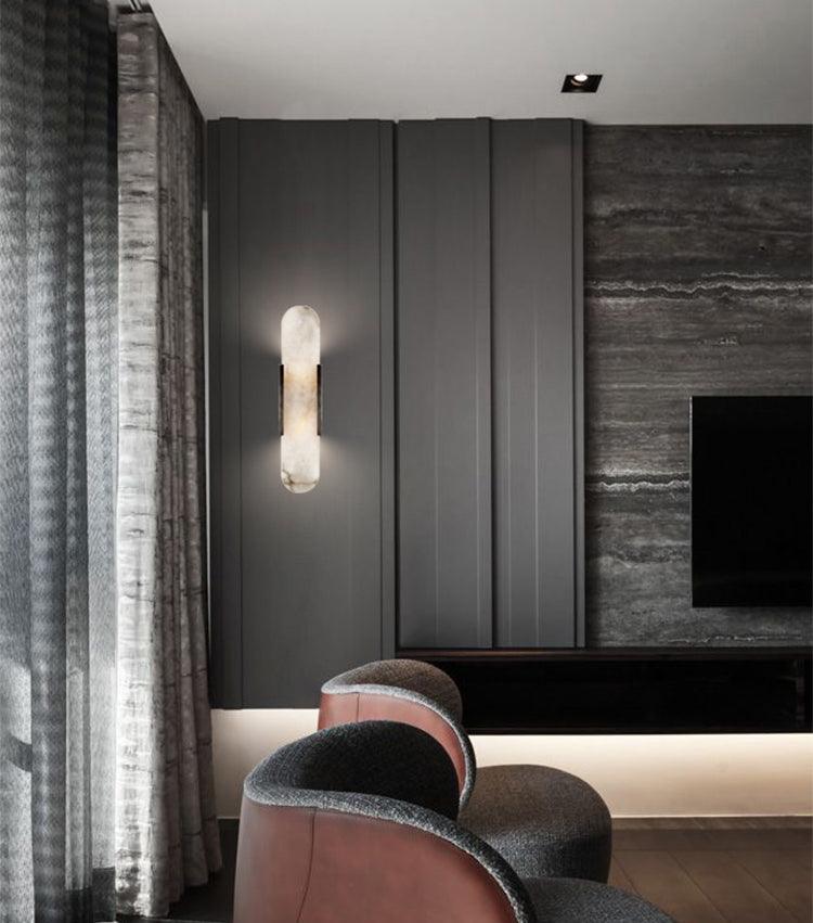 Sorenis — Verlängerte Alabaster-Wandlampe mit klassischem Metalldesign