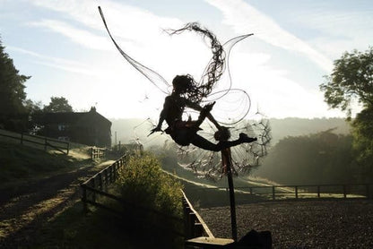 MystiMetal Haven – Verzaubernde Outdoor-Dekoration