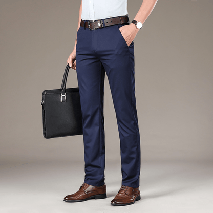 Herren-Klassik-Hose mit hohem Stretchanteil - Begrenztes Angebot