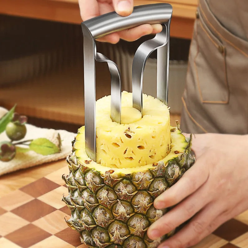 Cutter à l'ananas