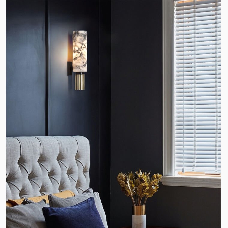 Elero Wandleuchte — Elegante Marmor-LED-Leuchte mit Kupferakzenten