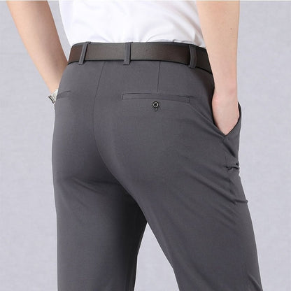 Herren-Klassik-Hose mit hohem Stretchanteil - Begrenztes Angebot