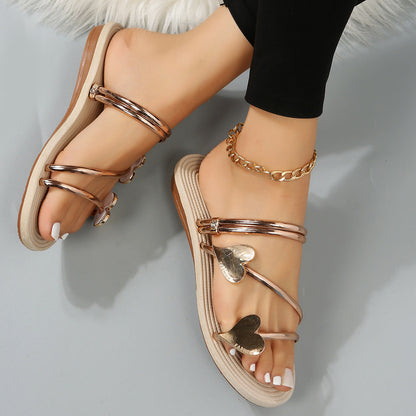 Luna Sandalen mit modischer Metallherz-Dekoration