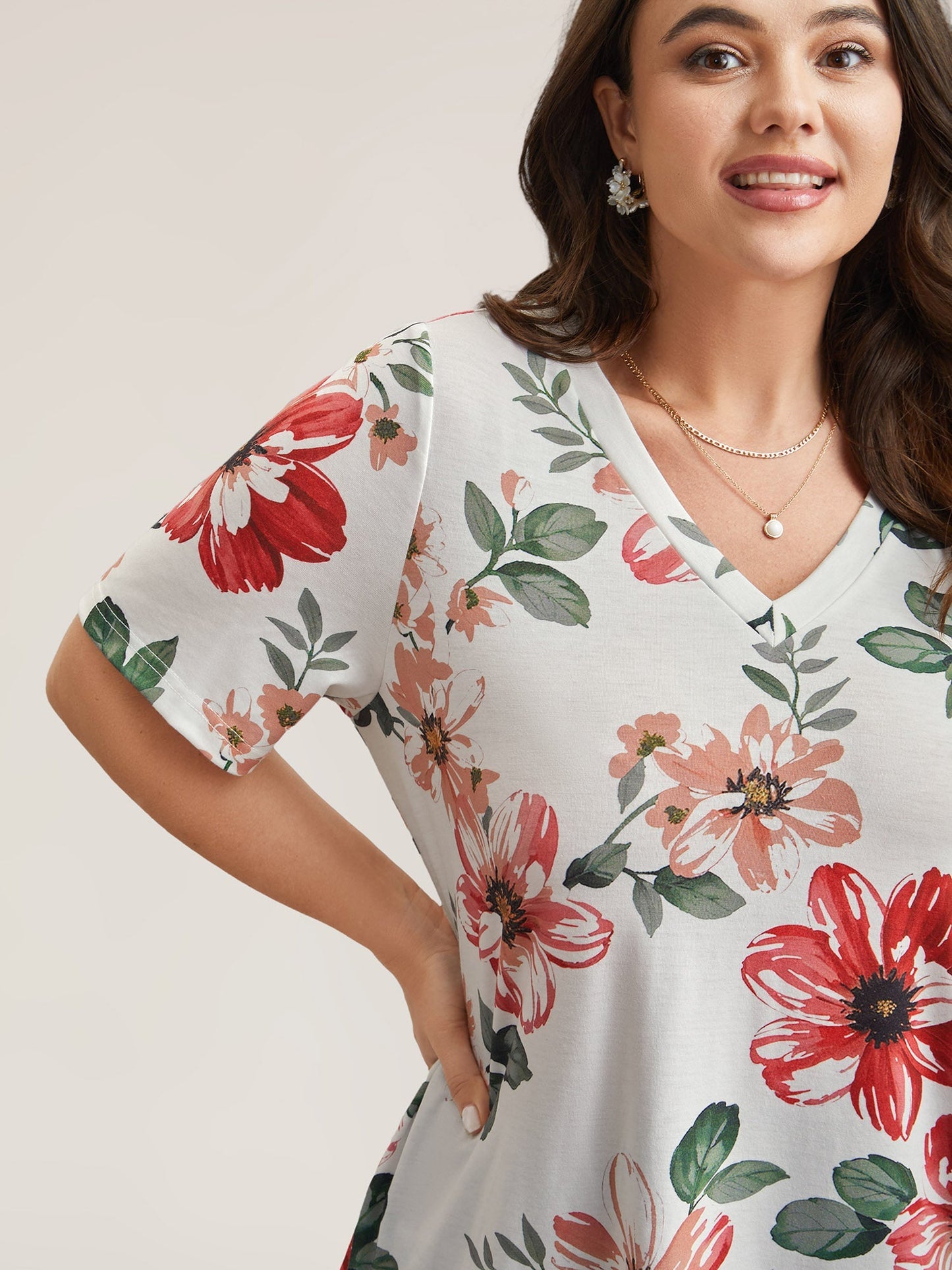 Buntes Blumenmuster V-Ausschnitt T-Shirt