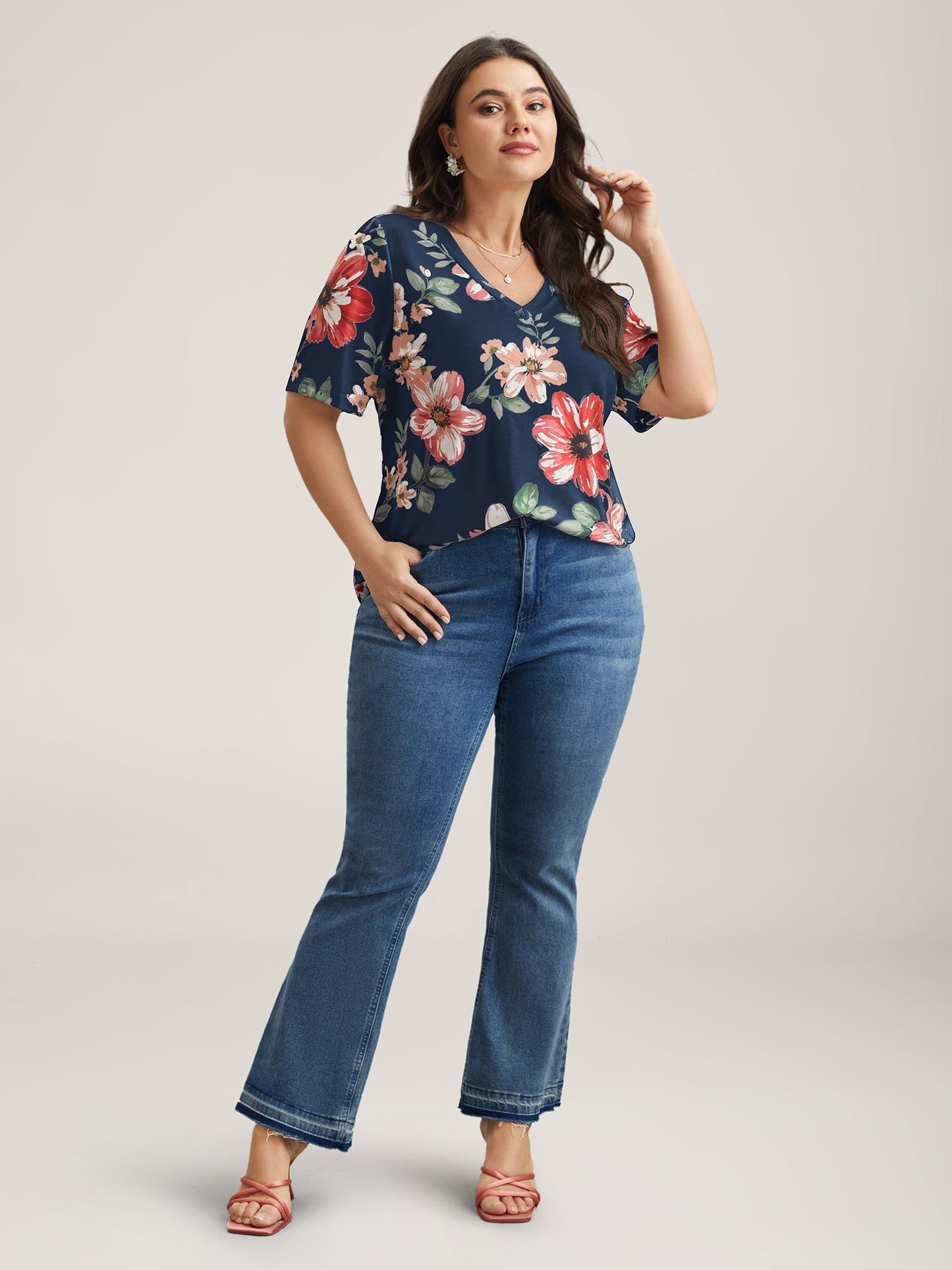 Buntes Blumenmuster V-Ausschnitt T-Shirt