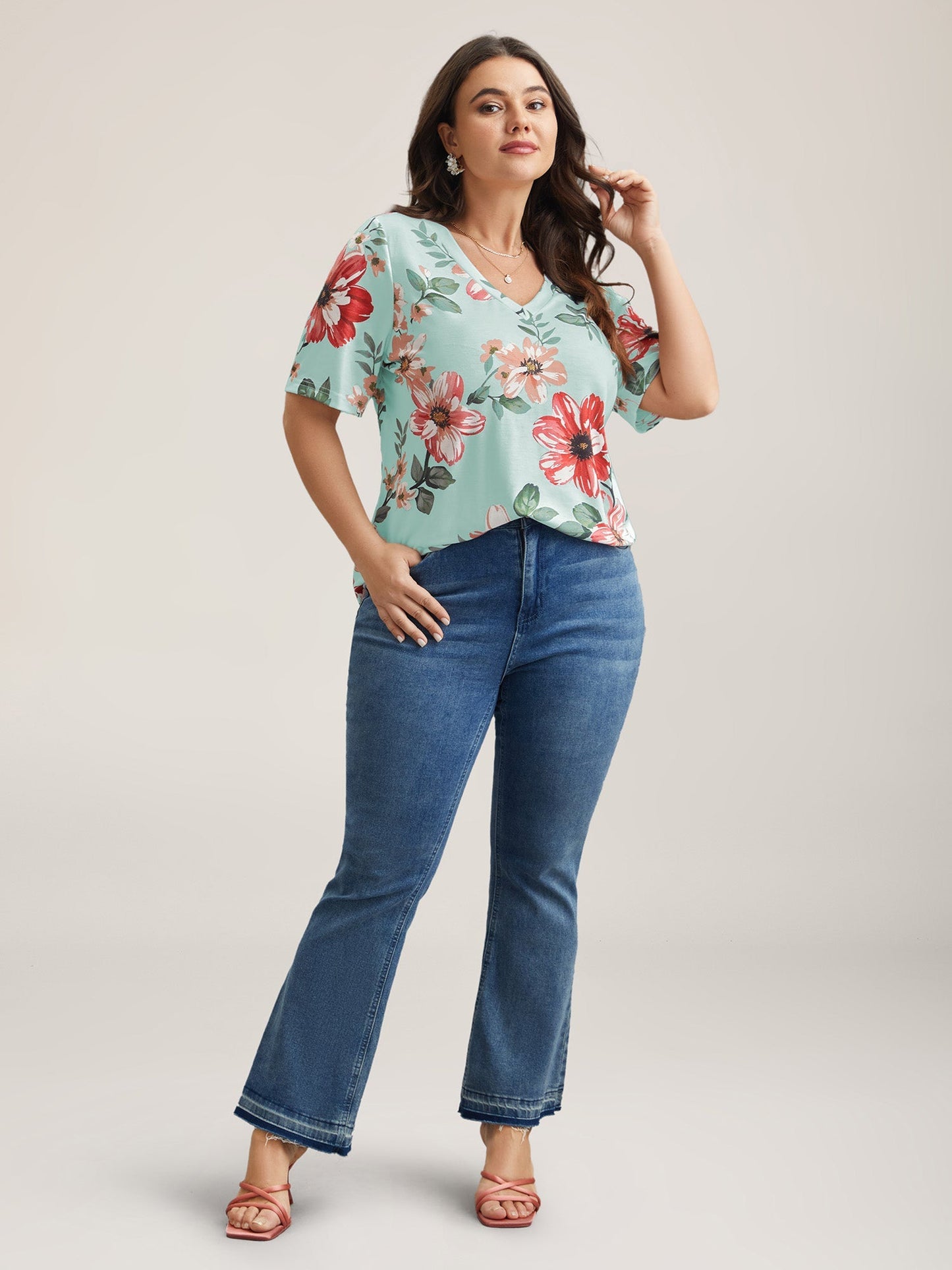 Buntes Blumenmuster V-Ausschnitt T-Shirt