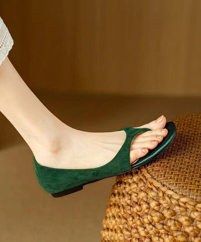 Französische Wildleder-Flip-Flops mit Splicing und Peeptoe