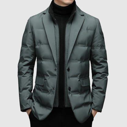 Essentielle Daunenjacke - Wärme trifft auf Stil