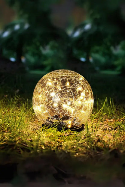 Solarbetriebene Lichtkugel für den Außenbereich